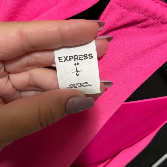 Express Reversible TankTop - Picture 4 of 5